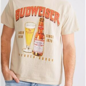 Budweiser Glass & Bottle Graphic T-Shirt JUNK FOOD Men’s S/M Oversized Shirt